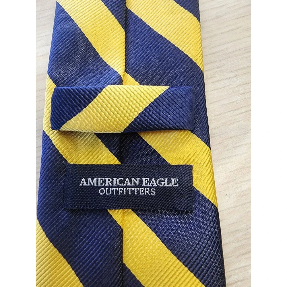 American Eagle Outfitters AEO Polyester Tie‎ Blue & Yellow Stripes Men Necktie